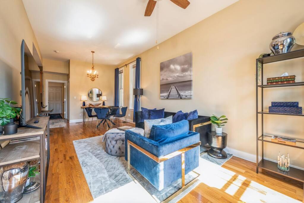 Lovely 2 Bed 3 Miles From Dt W Free Parking Chicago Exteriör bild