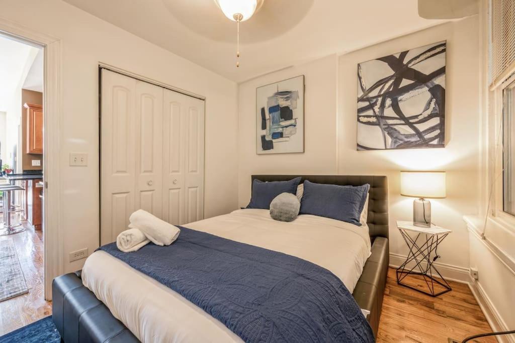 Lovely 2 Bed 3 Miles From Dt W Free Parking Chicago Exteriör bild
